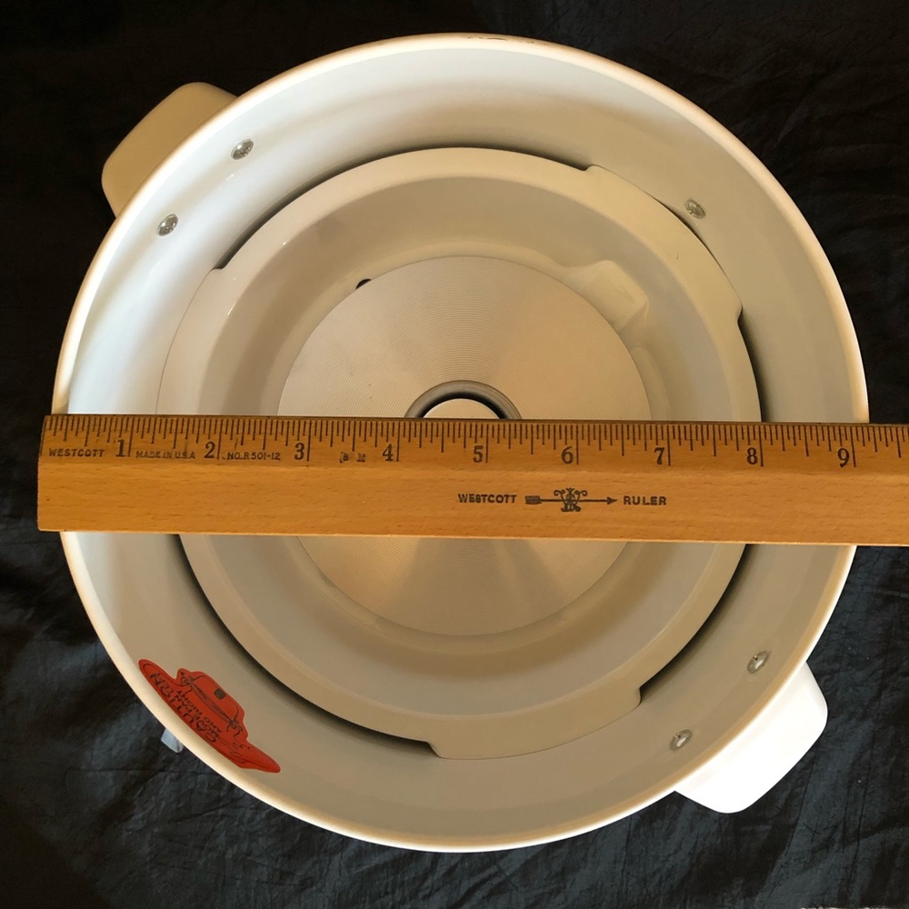 Servappétit White 8 Cup Rice Cooker - Picture 5 of 15